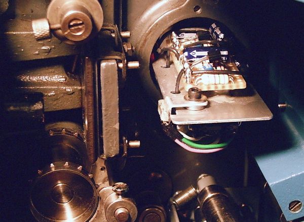 Photo Transistor stereo projector pickup