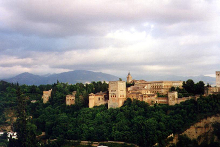 La Alhambra (Arabic for 'the Red Citadel')