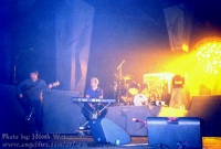 Berlin 13NOV1999                                              Mike and... Fergal on Keyboards!                                          (Click to Enlarge!)