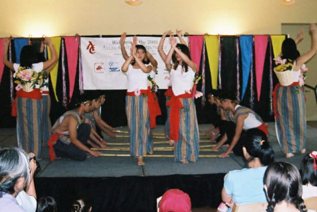 Vietnamese Folk Dance. Atlanta Ace Festival. Photo:ROP.