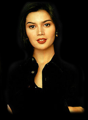 Desiree del Valle desktop Wallpapers