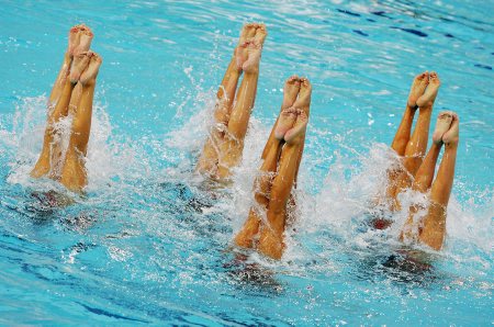 Team Spain performs in the team technical routine event, at the Synchronised Swimming Pool in the Olympic Sports Complex Aquatic Centre in Athens, on 26/08/2004  GETTY IMAGES/Jamie Squire 