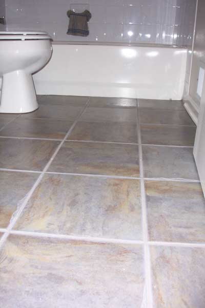 Bathroom 2 with tile