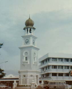 Clock tower, near to Explanade and Beach Street