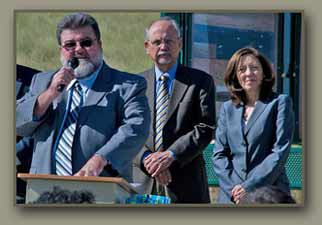 Ice Age Floods National Geologic Trail press conference. Gary Kleinkenecht, Doc Hastings and Maria Cantwell.