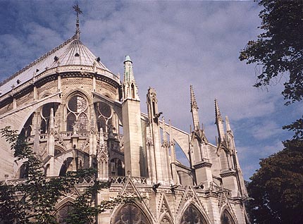 Flying Buttresses, Notre Dame de Paris, Paris, Gothic (http://zero-kelvin.com/fruk01/cat_notredame.php)