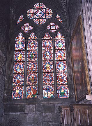 Stained Glass Windows, Notre Dame de Paris, Paris, Gothic (http://zero-kelvin.com/fruk01/cat_notredame.php)