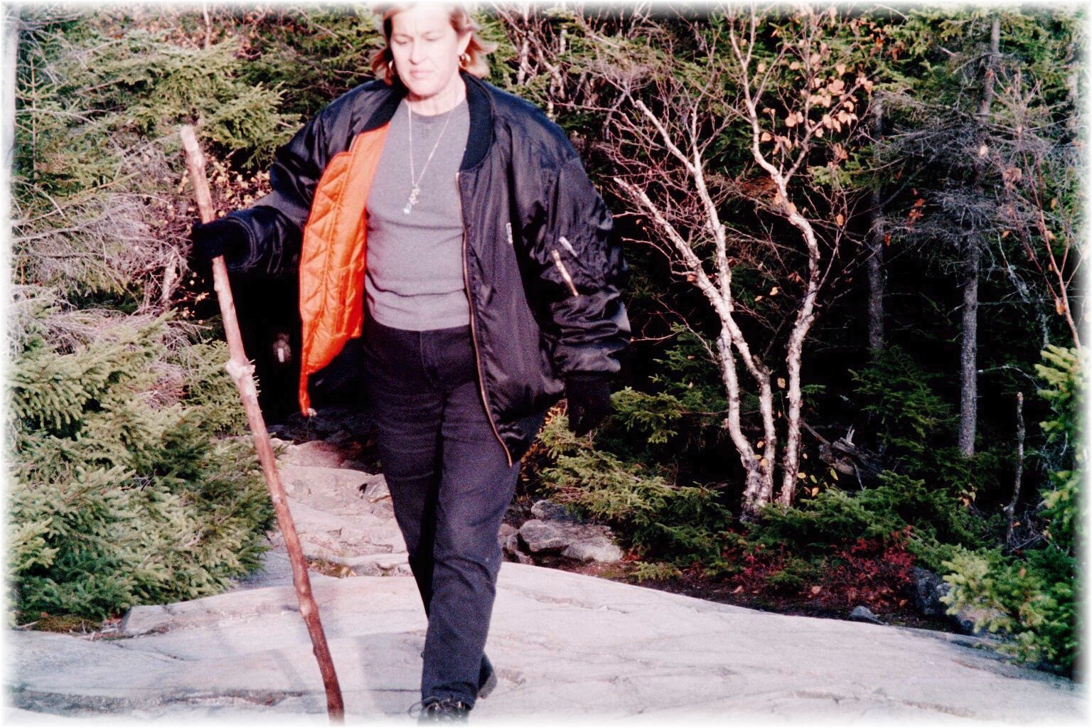 Marie continues to ascend the Rollins Trail, not so happily. 1536x1024