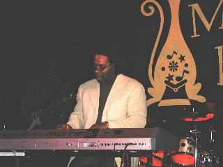 Al performing at The Magic Bag, Royal Oak, MI November 3, 2002