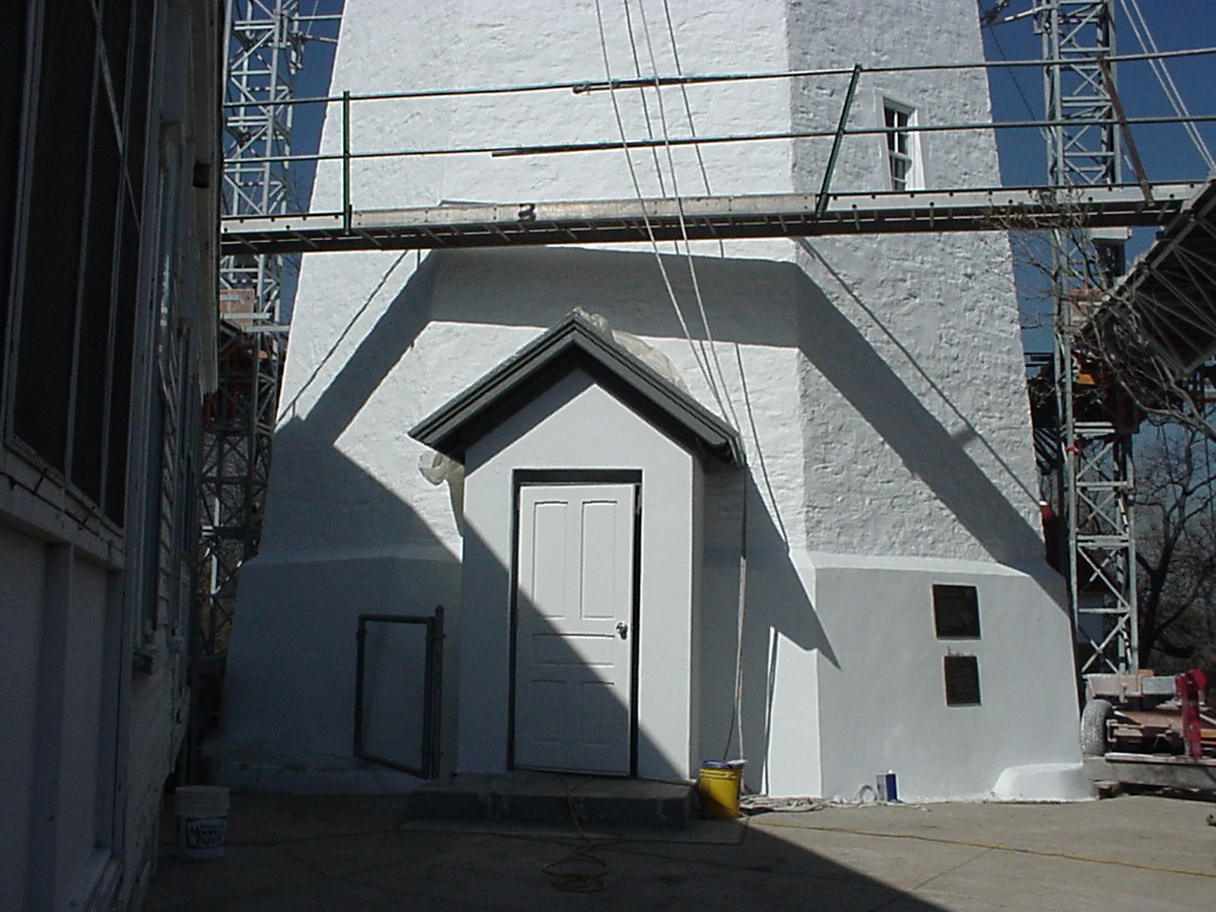 An outside view of the ligthouse entrance.