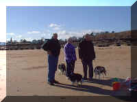 jkm & folks at alnmouth beach.JPG (33247 bytes)
