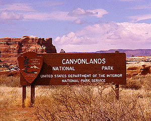 Canyonlands03.jpg - 30839 Bytes
