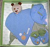 Infant knit hat & booties
