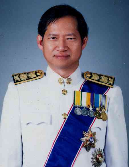 Associate Professor Leksawasdi in The Royal Thai Decorations [Knight Grand Cordon (Special Class) of the Most Noble Order of The Crown of Thailand]
