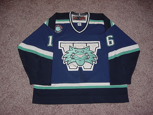 Worcester IceCats 04/05 Jersey's
