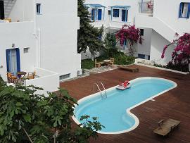 Apollon Hotel in Milos, Greece