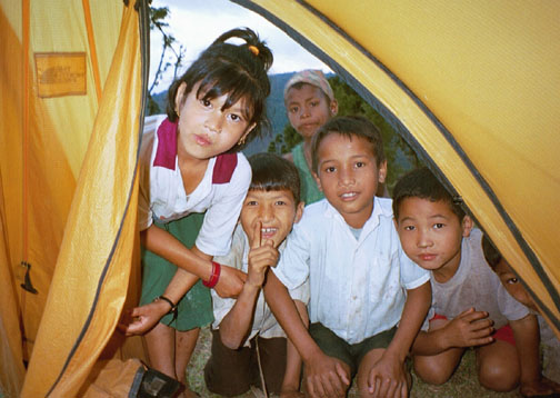 Tumlingtar children  at the tent door