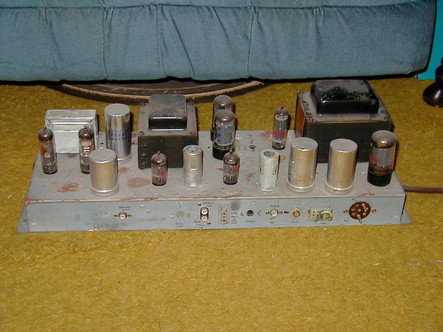 Hammond Organ model E-262 Amplifier.