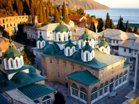 The central temple of Panteleimonos monastery
