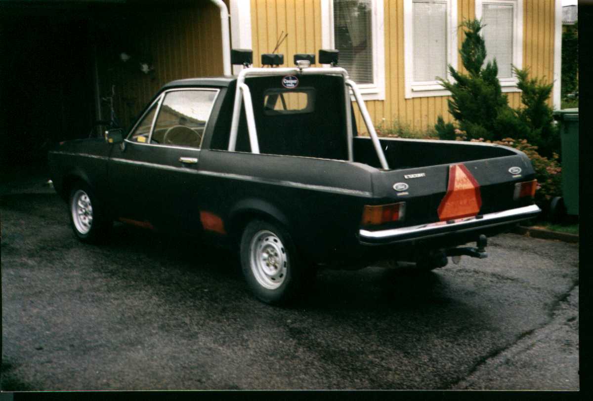 black.jpg (76031 bytes)