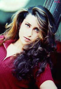 kris8.jpg (11265 bytes)