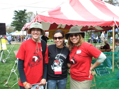 Dr. Miczak Volunteers and Performs at the New Jersey Folk Festival!