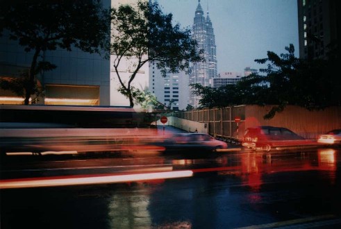 Long pause photography with the Petronas towers in the background