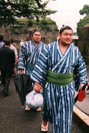 Entrance of the sumo fighter to the dojyo