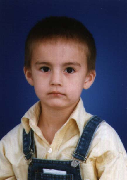 Bebe1.jpg (24745 bytes)