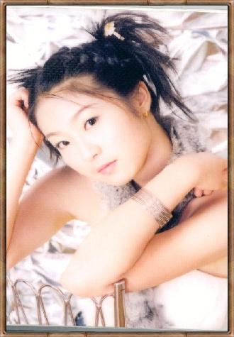 Name: Julia Li, Age: 17, AIM:yyoXyyoXnG