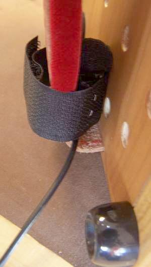 Mise en place de micro de basses accord&eacute;on avec un velcro