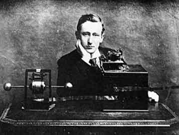 Guglielmo Marconi, Padre della radio - Londra 1896-