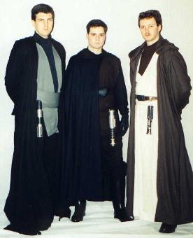 JediTrio2.jpg (14813 bytes)
