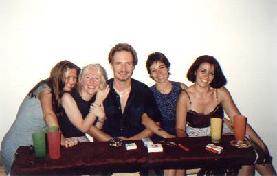 nestbrujas.JPG (15749 bytes)