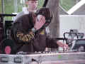 Sid tocando_2.jpg (61422 bytes)