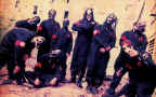 Slipknot new trajes.jpg (44676 bytes)