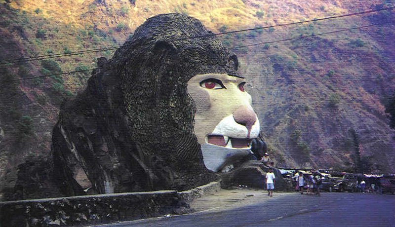 Lion Head at Kennon Road. Photo by Lorenzo Tan
