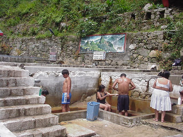 Interesante imagen de los ba�os termales de Aguas Calientes