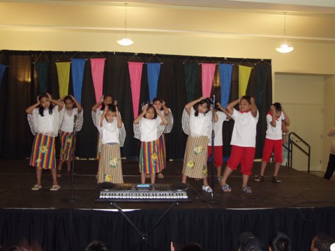 Dancers performs at the 2004 ACE Festiaval. Photo AE Online.