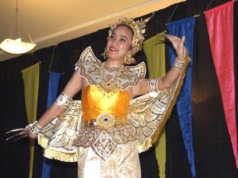 Thai Dancer Performs for ACE 2004. For more ACE 2004 Photos click below on Asian Entertainment
