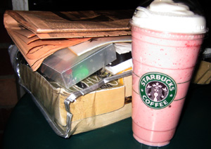 To Go Strawberry Frap
for the Boy Mainio