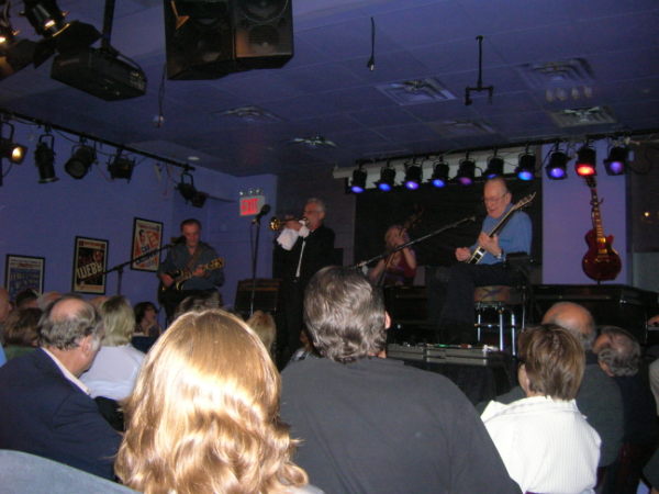 Dale with Les Paul at the Iridium Club, NYC, 9/17/2007