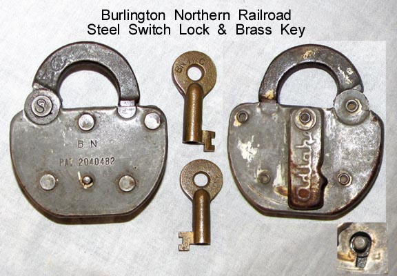 VINTAGE 3.5" PADLOCK MARKED ERIE RR RAILROAD LANCASTER PA S 1964 WITH NO KEY 