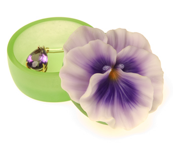 
Pansy Keepsake Box