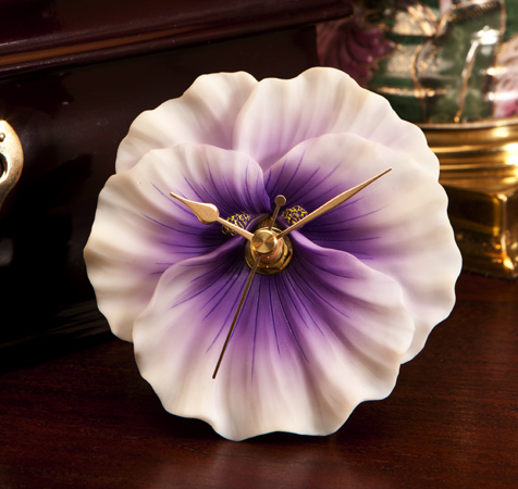 Pansy Clock