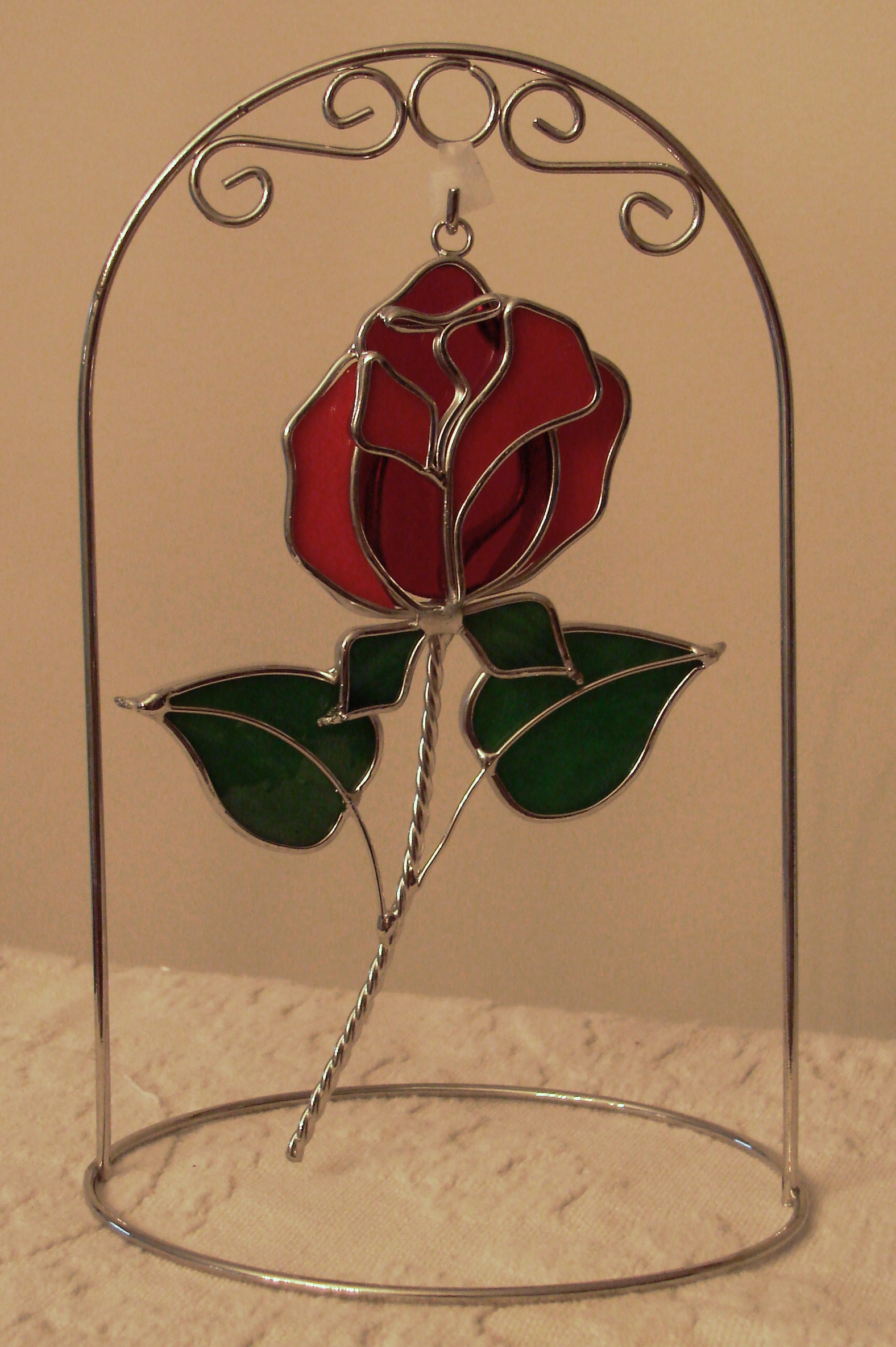 Red Rose Suncatcher on Arched Stand