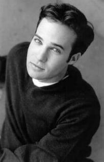 Jonathan Levinson (Danny Strong)