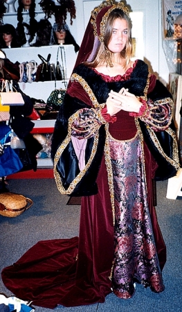 Queen Costumes