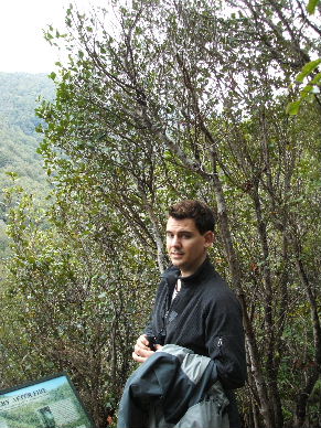 Hey, Jiff, what are you doin' man? Touch. Ah, you manus.