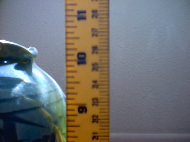 inside part is about 10.5 inches or 27 cm tall